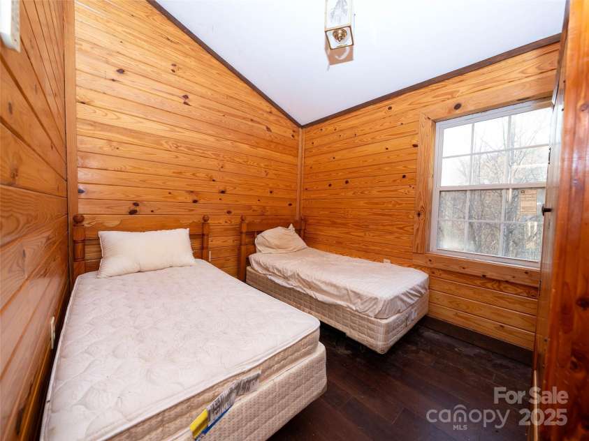 506 Rocky Acres Road, Canton, NC 28716.  MLS# CAR4327605, YatesRealty ID 660. 