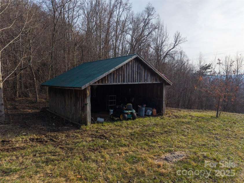 506 Rocky Acres Road, Canton, NC 28716.  MLS# CAR4327605, YatesRealty ID 660. 
