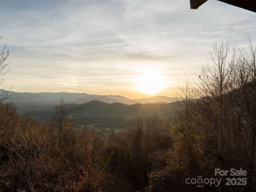 506 Rocky Acres Road, Canton, NC 28716.  MLS# CAR4327605, YatesRealty ID 660. 