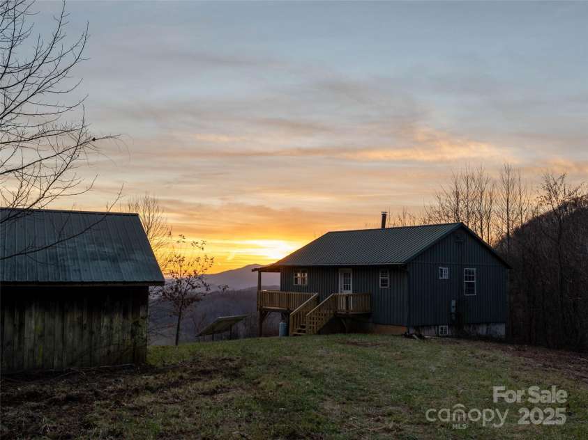 506 Rocky Acres Road, Canton, NC 28716.  MLS# CAR4327605, YatesRealty ID 660. 