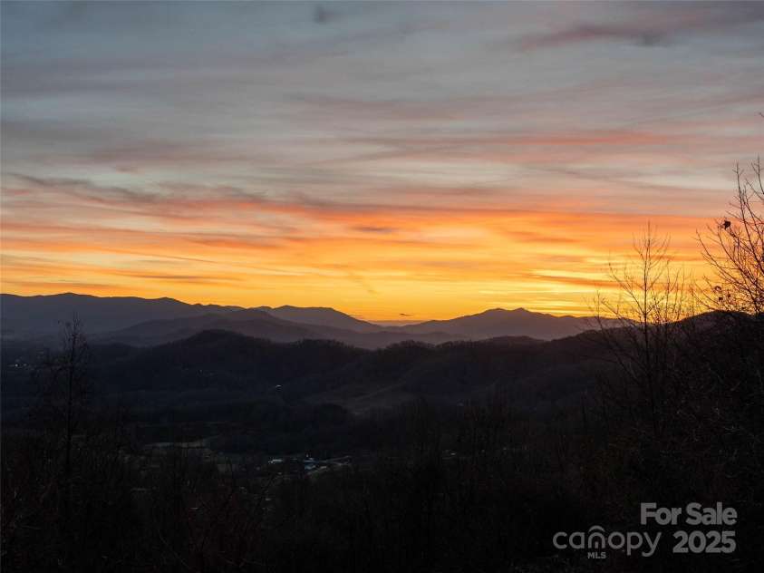 506 Rocky Acres Road, Canton, NC 28716.  MLS# CAR4327605, YatesRealty ID 660. 