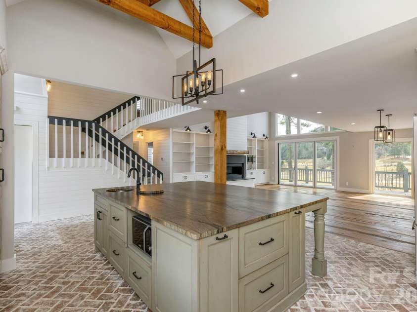 155 WINDING MEADOWS Drive, Flat Rock, NC 28731.  MLS# CAR4350986, YatesRealty ID 6600. 