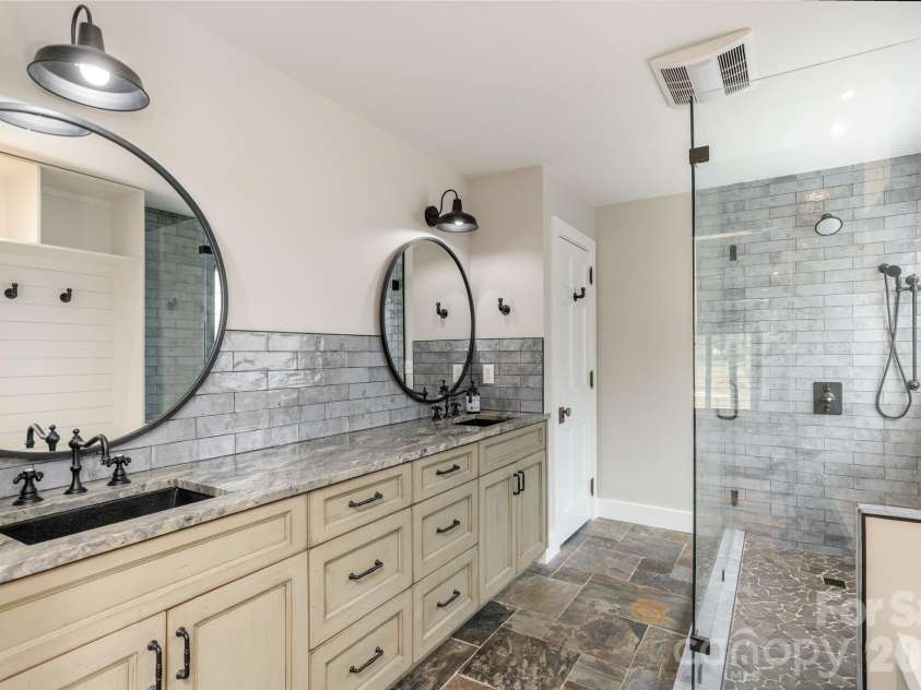 155 WINDING MEADOWS Drive, Flat Rock, NC 28731.  MLS# CAR4350986, YatesRealty ID 6600. 