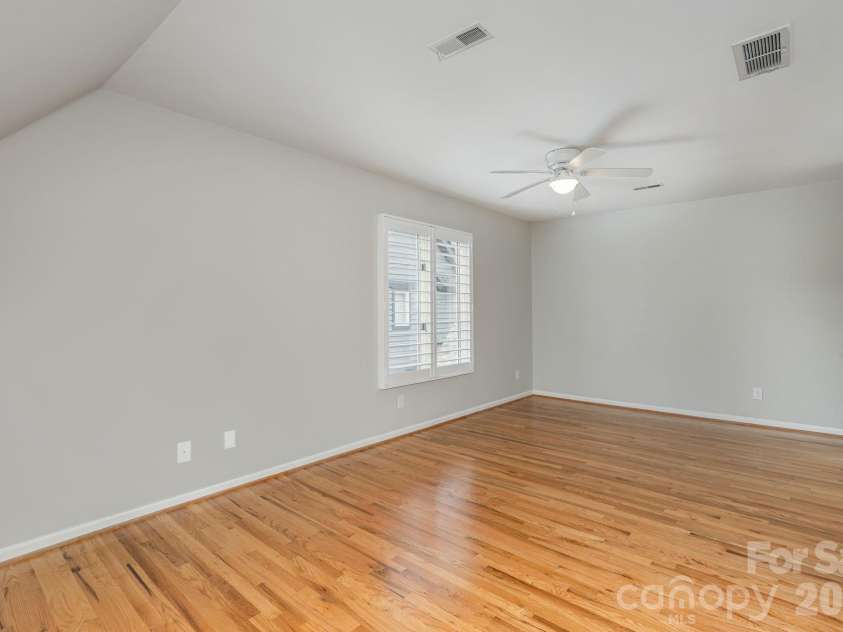 155 WINDING MEADOWS Drive, Flat Rock, NC 28731.  MLS# CAR4350986, YatesRealty ID 6600. 