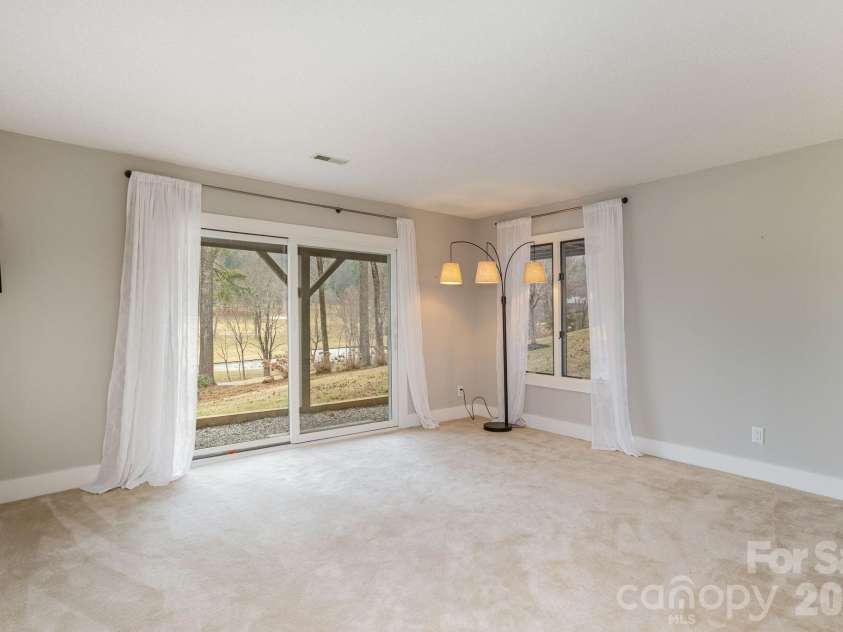 155 WINDING MEADOWS Drive, Flat Rock, NC 28731.  MLS# CAR4350986, YatesRealty ID 6600. 