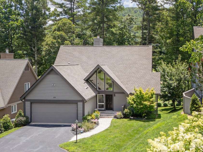 155 WINDING MEADOWS Drive, Flat Rock, NC 28731.  MLS# CAR4350986, YatesRealty ID 6600. 