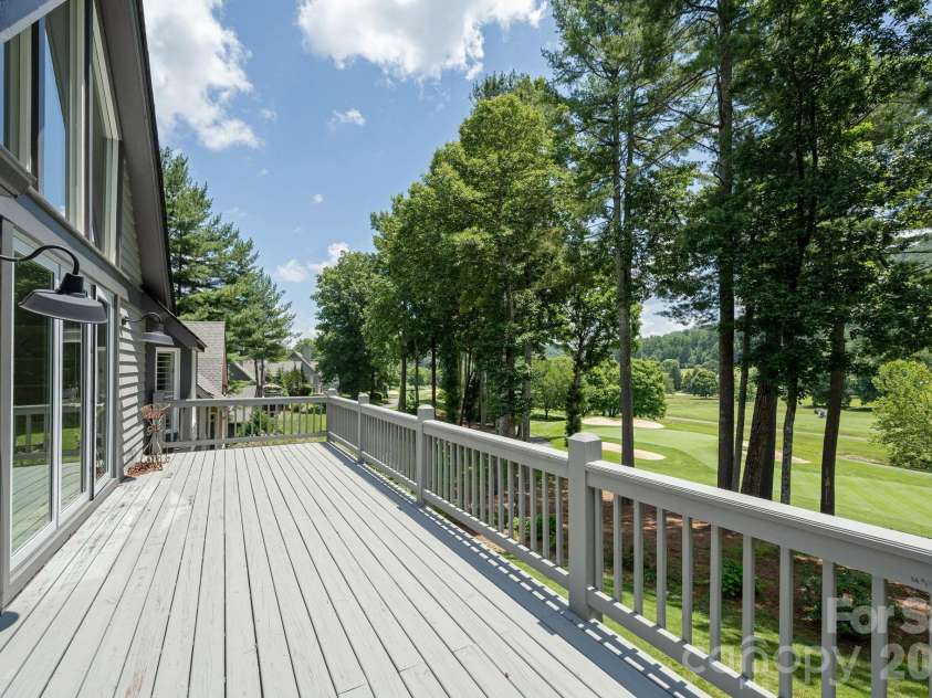 155 WINDING MEADOWS Drive, Flat Rock, NC 28731.  MLS# CAR4350986, YatesRealty ID 6600. 