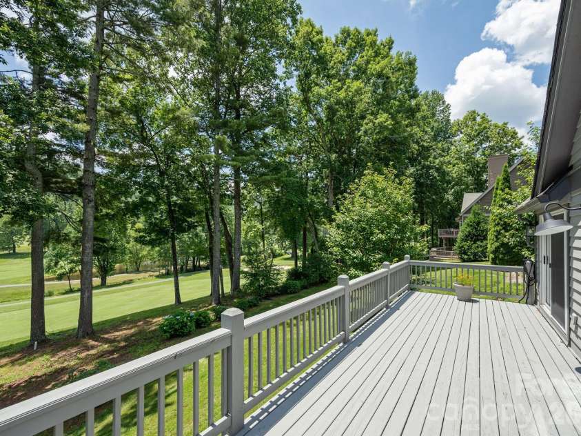 155 WINDING MEADOWS Drive, Flat Rock, NC 28731.  MLS# CAR4350986, YatesRealty ID 6600. 