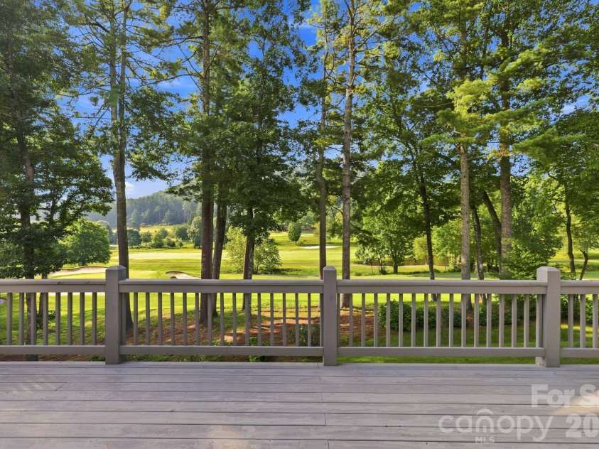 155 Winding Meadows Drive, Flat Rock, NC 28731.  MLS# CAR4418480, YatesRealty ID 6600. 