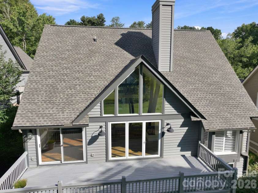155 Winding Meadows Drive, Flat Rock, NC 28731.  MLS# CAR4418480, YatesRealty ID 6600. 