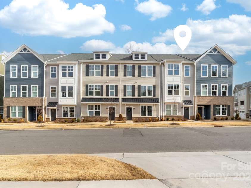 110 Wesser Street, Davidson, NC 28036.  MLS# CAR4227108, YatesRealty ID 6602. 