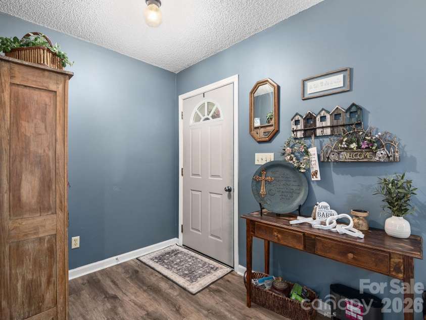 61 Blue Ridge Acres Road, Asheville, NC 28806.  MLS# CAR4306669, YatesRealty ID 6603. 