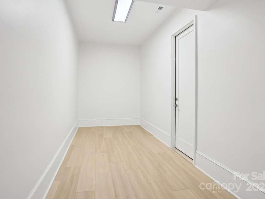 8813 Graham Road, Denver, NC 28037.  MLS# CAR4238880, YatesRealty ID 6603. 1 of 3 flex room in basement