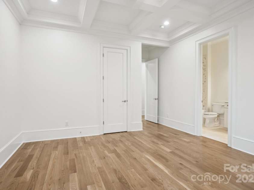 8813 Graham Road, Denver, NC 28037.  MLS# CAR4238880, YatesRealty ID 6603. Main floor ensuite guest bedroom