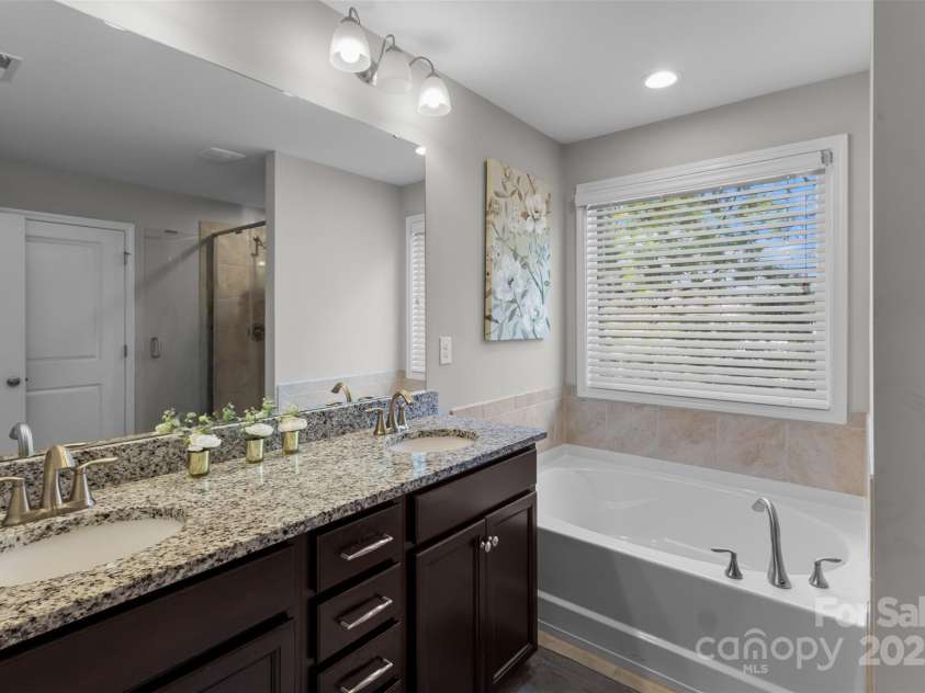 1210 Croft Drive, Fort Mill, SC 29708.  MLS# CAR4226652, YatesRealty ID 6604. Primary Bath