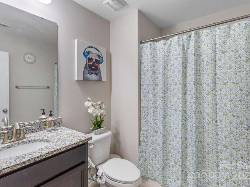 1210 Croft Drive, Fort Mill, SC 29708.  MLS# CAR4226652, YatesRealty ID 6604. Second Floor Full Bath