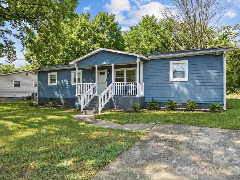 1345 Old Salisbury Road, Statesville, NC 28625.  MLS# CAR4398337, YatesRealty ID 6604. 