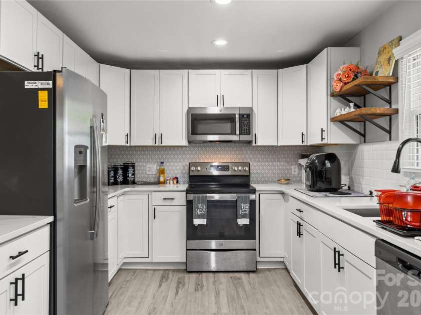 1345 Old Salisbury Road, Statesville, NC 28625.  MLS# CAR4398337, YatesRealty ID 6604. 