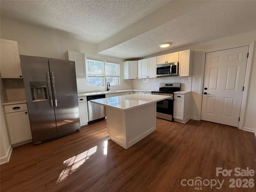 321 Weldon Street, Gastonia, NC 28052.  MLS# CAR4350878, YatesRealty ID 6605. 