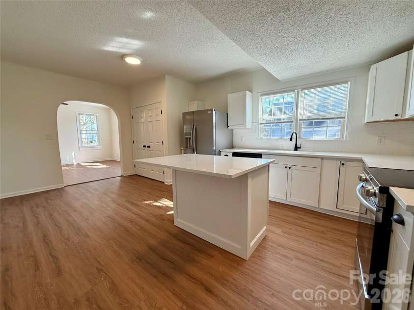 321 Weldon Street, Gastonia, NC 28052.  MLS# CAR4350878, YatesRealty ID 6605. 