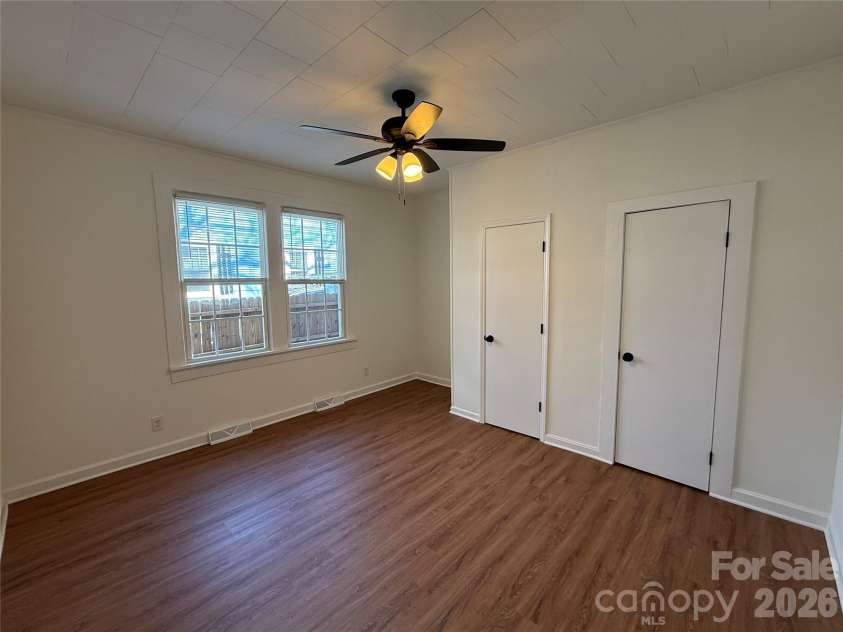 321 Weldon Street, Gastonia, NC 28052.  MLS# CAR4350878, YatesRealty ID 6605. 
