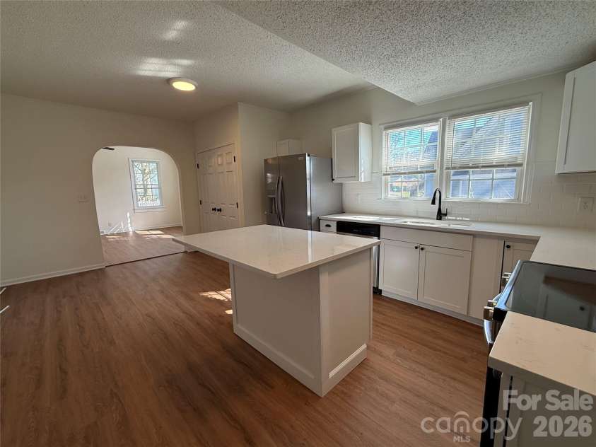 321 Weldon Street, Gastonia, NC 28052.  MLS# CAR4350878, YatesRealty ID 6605. 