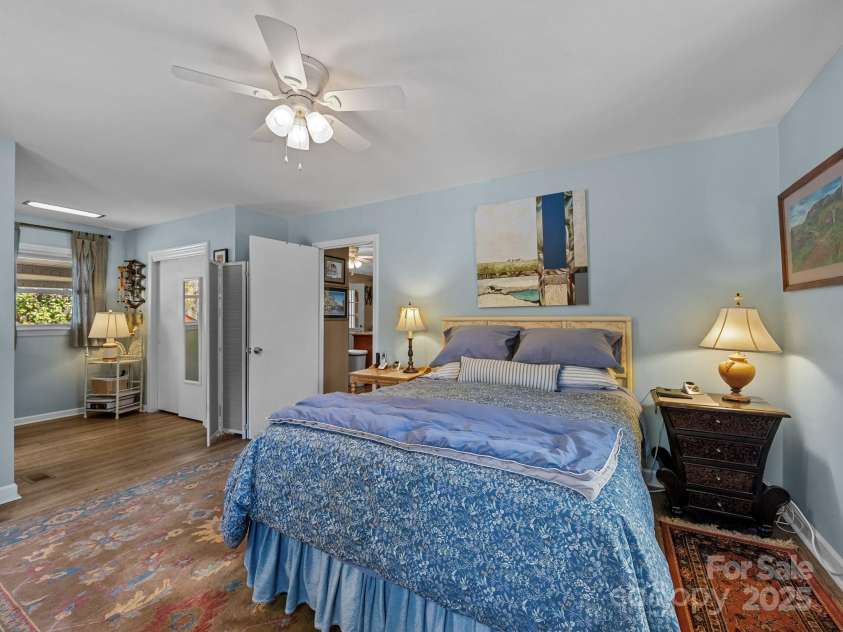 127 Robin Hood Drive, Forest City, NC 28043.  MLS# CAR4238811, YatesRealty ID 6606. 