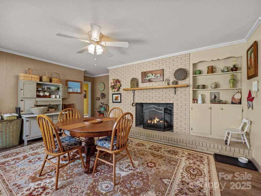 127 Robin Hood Drive, Forest City, NC 28043.  MLS# CAR4238811, YatesRealty ID 6606. 