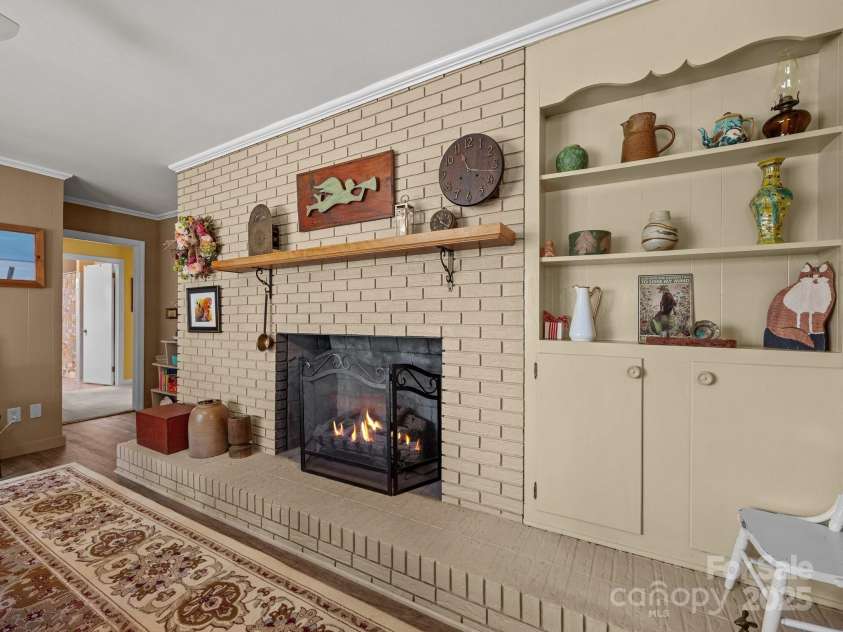 127 Robin Hood Drive, Forest City, NC 28043.  MLS# CAR4238811, YatesRealty ID 6606. 