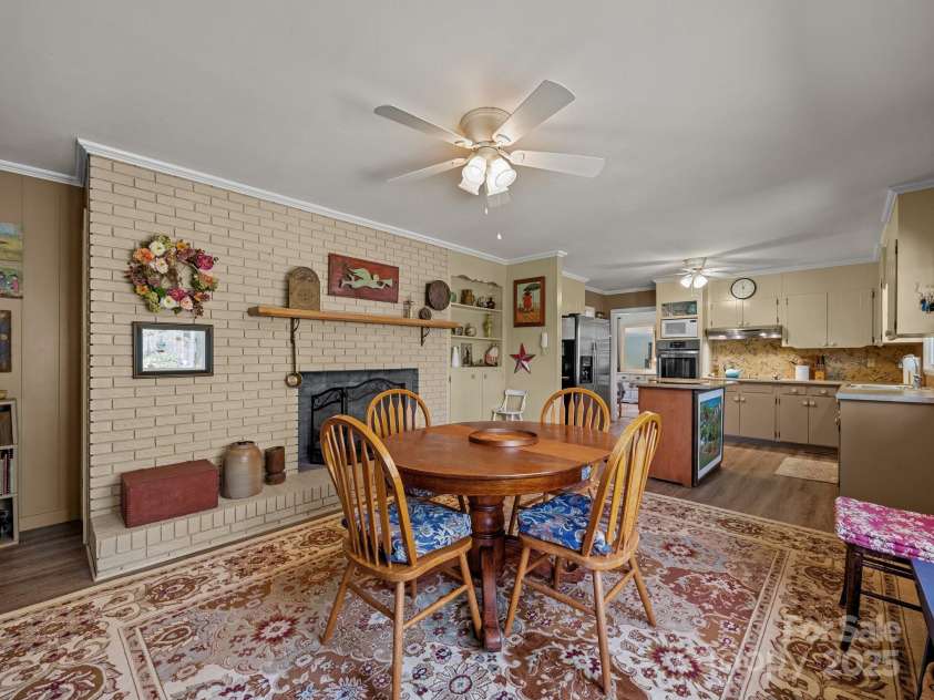 127 Robin Hood Drive, Forest City, NC 28043.  MLS# CAR4238811, YatesRealty ID 6606. 