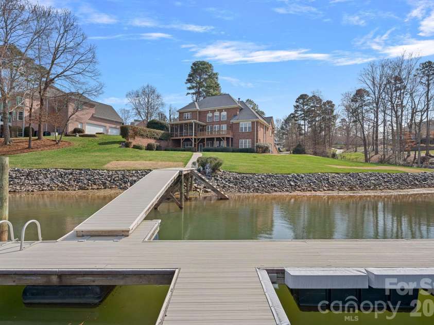 125 Grand Bay Drive, Mooresville, NC 28117.  MLS# CAR4341347, YatesRealty ID 6607. Dock
