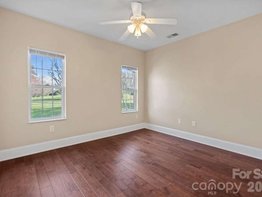 125 Grand Bay Drive, Mooresville, NC 28117.  MLS# CAR4341347, YatesRealty ID 6607. Study