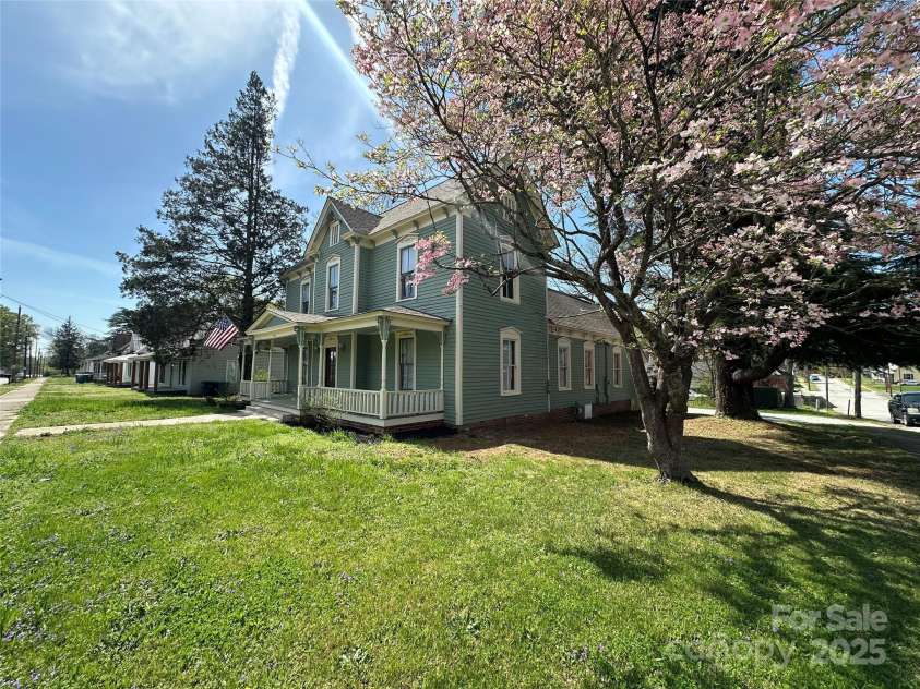 501 Lafayette Street, Salisbury, NC 28144.  MLS# CAR4299770, YatesRealty ID 6607. 