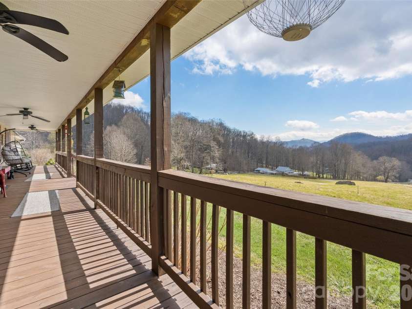 371 Ned Cove Road, Waynesville, NC 28785.  MLS# CAR4356117, YatesRealty ID 6608. 