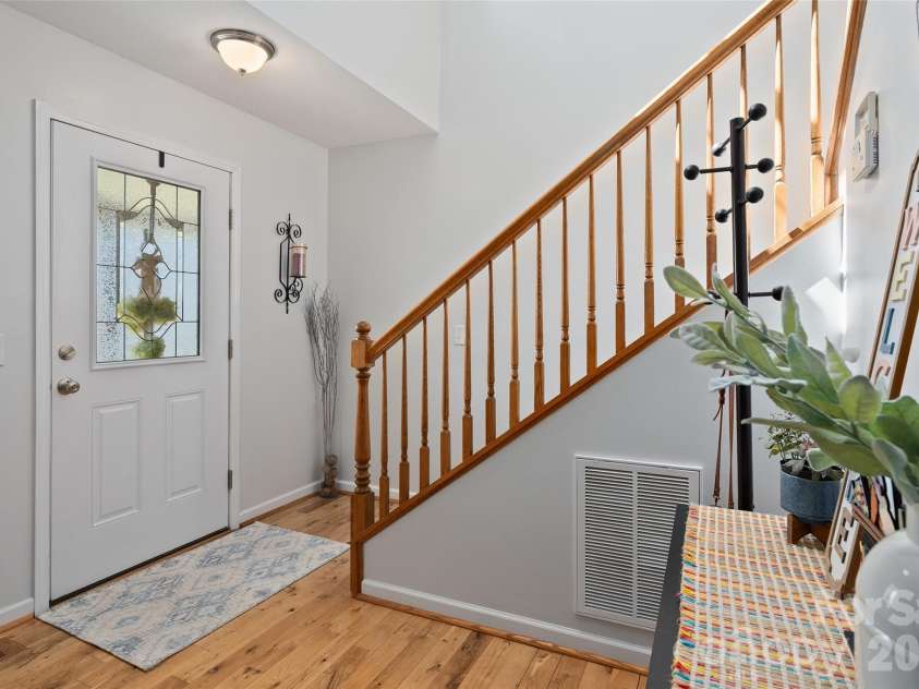 371 Ned Cove Road, Waynesville, NC 28785.  MLS# CAR4356117, YatesRealty ID 6608. 