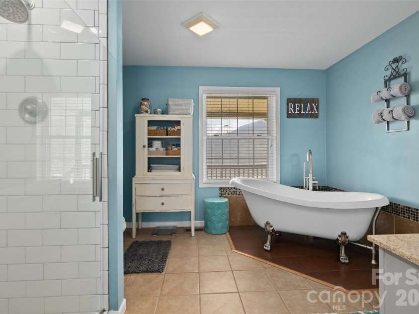 371 Ned Cove Road, Waynesville, NC 28785.  MLS# CAR4356117, YatesRealty ID 6608. 