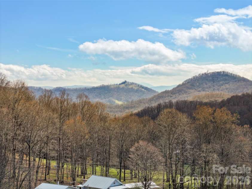 371 Ned Cove Road, Waynesville, NC 28785.  MLS# CAR4356117, YatesRealty ID 6608. 