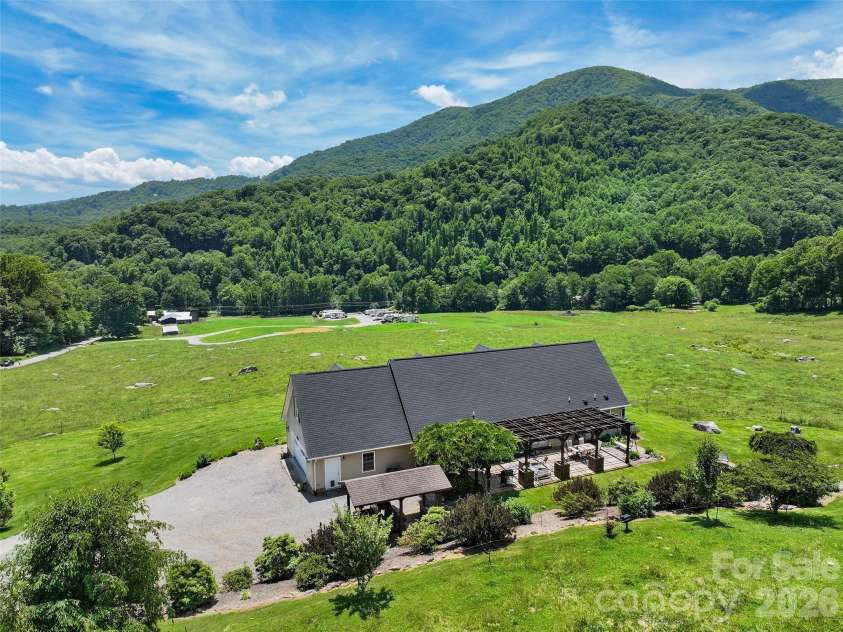 371 Ned Cove Road, Waynesville, NC 28785.  MLS# CAR4356117, YatesRealty ID 6608. 