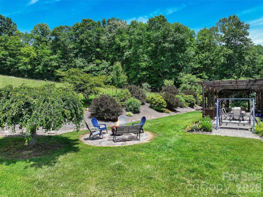 371 Ned Cove Road, Waynesville, NC 28785.  MLS# CAR4356117, YatesRealty ID 6608. 