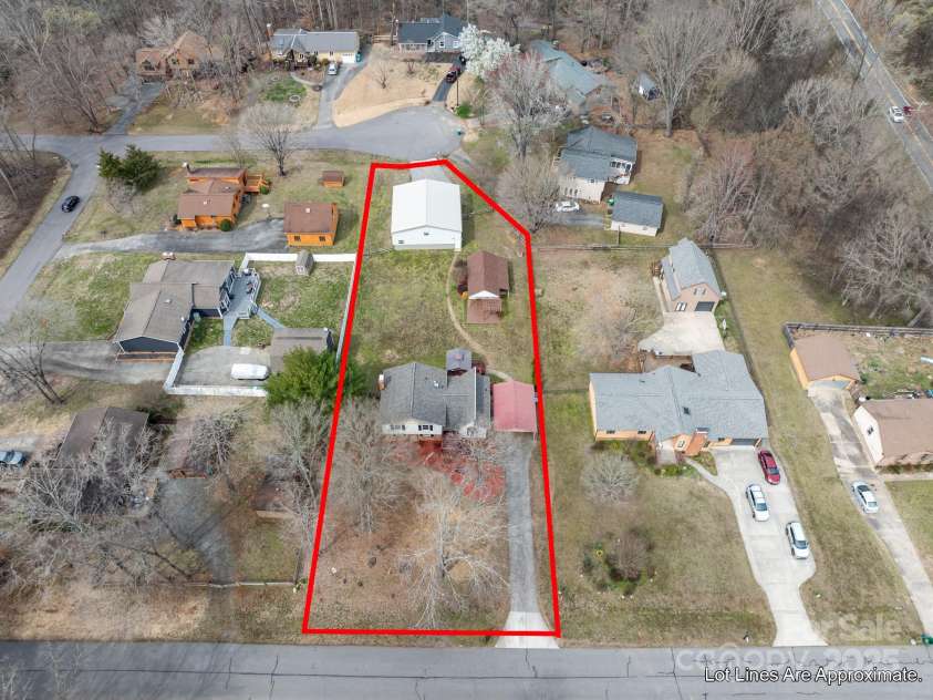 5412 Carving Tree Drive, Harrisburg, NC 28075.  MLS# CAR4234384, YatesRealty ID 6608. 