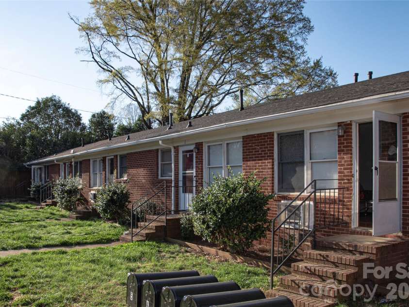 3532 Sharon Amity Road, Charlotte, NC 28205.  MLS# CAR4360948, YatesRealty ID 6609. 