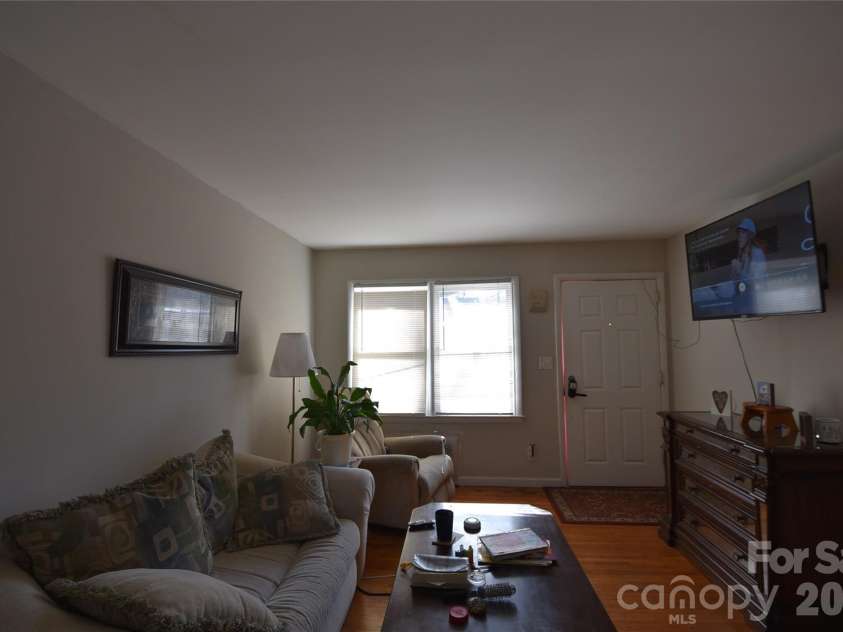 3532 Sharon Amity Road, Charlotte, NC 28205.  MLS# CAR4360948, YatesRealty ID 6609. 