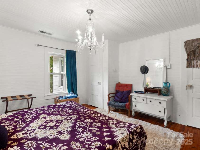 27 Barkn Cove, Canton, NC 28716.  MLS# CAR4304435, YatesRealty ID 661. 