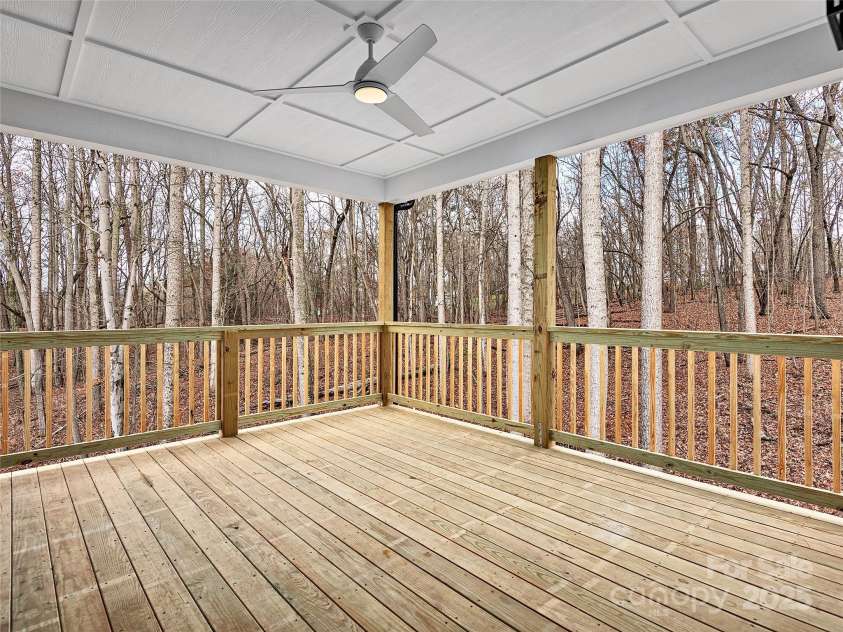 5 Ashe Park Circle, Asheville, NC 28806.  MLS# CAR4218728, YatesRealty ID 661. 