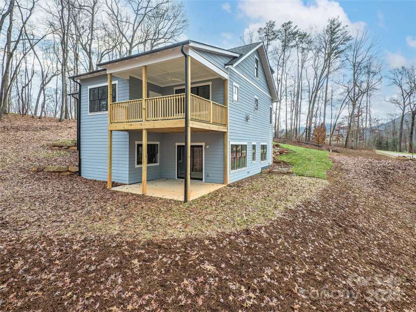 5 Ashe Park Circle, Asheville, NC 28806.  MLS# CAR4218728, YatesRealty ID 661. 