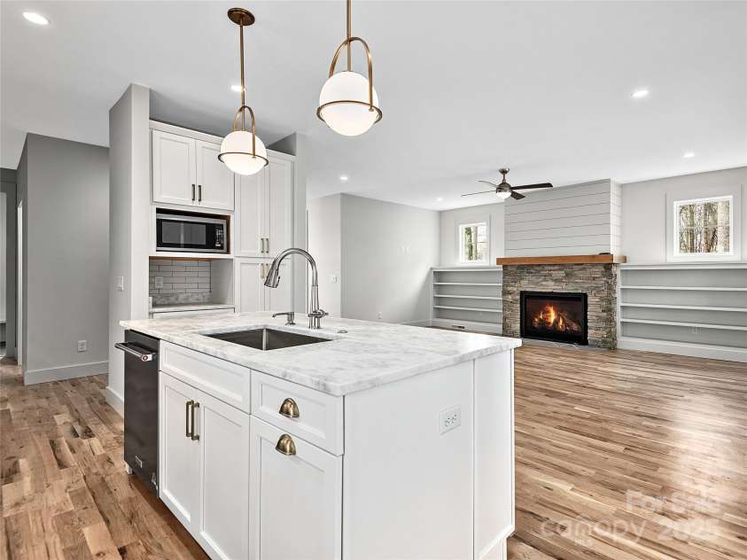 5 Ashe Park Circle, Asheville, NC 28806.  MLS# CAR4218728, YatesRealty ID 661. Photo similar-previous construction of same floor plan