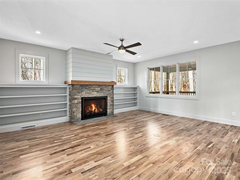 5 Ashe Park Circle, Asheville, NC 28806.  MLS# CAR4218728, YatesRealty ID 661. Photo similar-previous construction of same floor plan