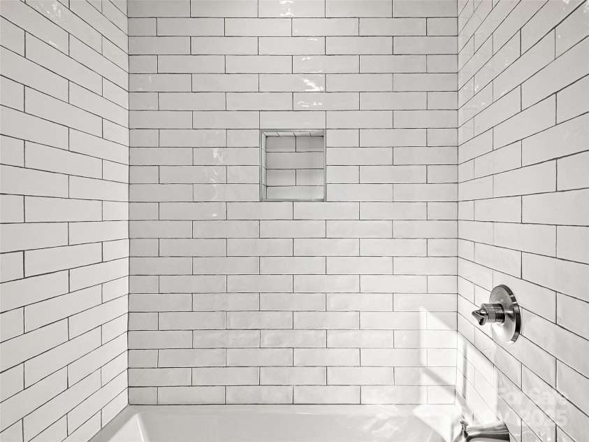 5 Ashe Park Circle, Asheville, NC 28806.  MLS# CAR4218728, YatesRealty ID 661. Photo similar-previous construction of same floor plan