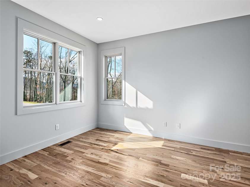 5 Ashe Park Circle, Asheville, NC 28806.  MLS# CAR4218728, YatesRealty ID 661. Photo similar-previous construction of same floor plan