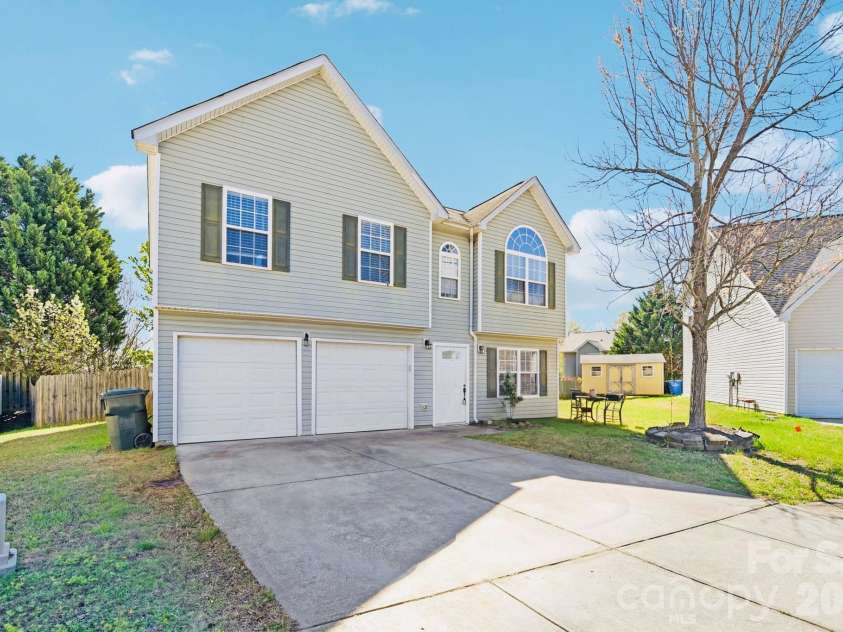 120 Copes Court, Rock Hill, SC 29732.  MLS# CAR4359707, YatesRealty ID 6610. 
